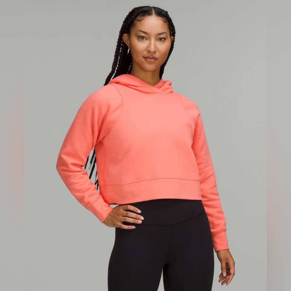 Loungeful cropped hoodie - raspberry cream